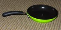 Ozeri Green Earth Pan featuring Greblon Review